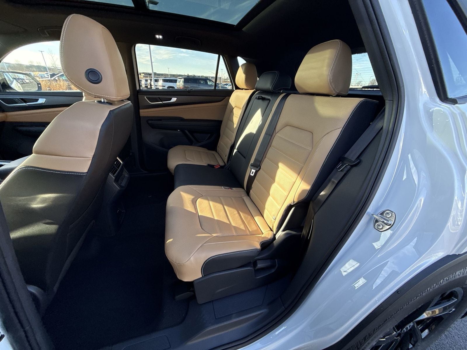 2026 Volkswagen Atlas Cross Sport 2.0T SEL R-Line Black