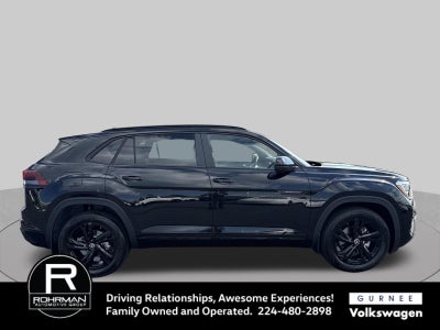 2026 Volkswagen Atlas Cross Sport 2.0T SEL R-Line Black