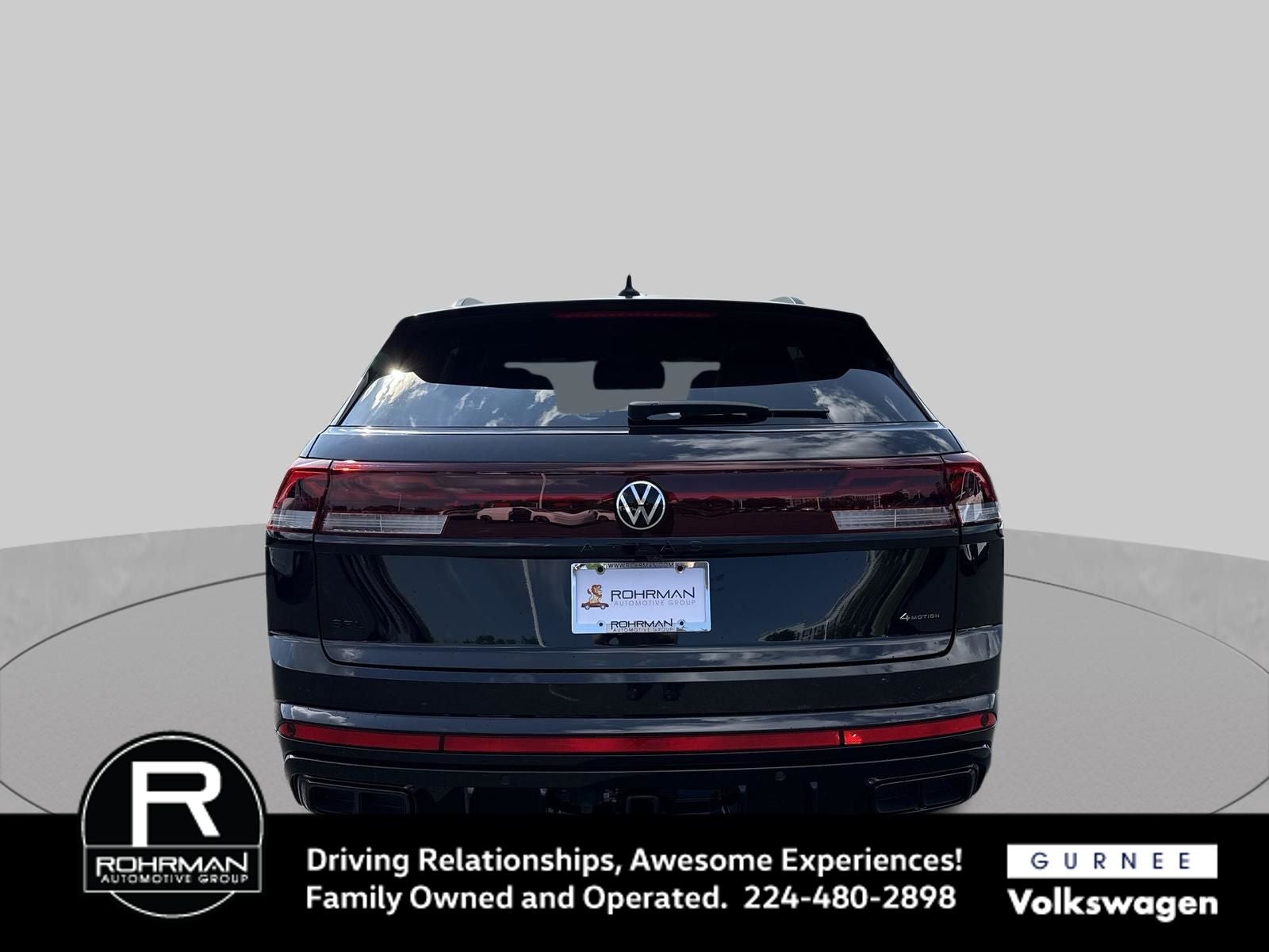 2026 Volkswagen Atlas Cross Sport 2.0T SEL R-Line Black