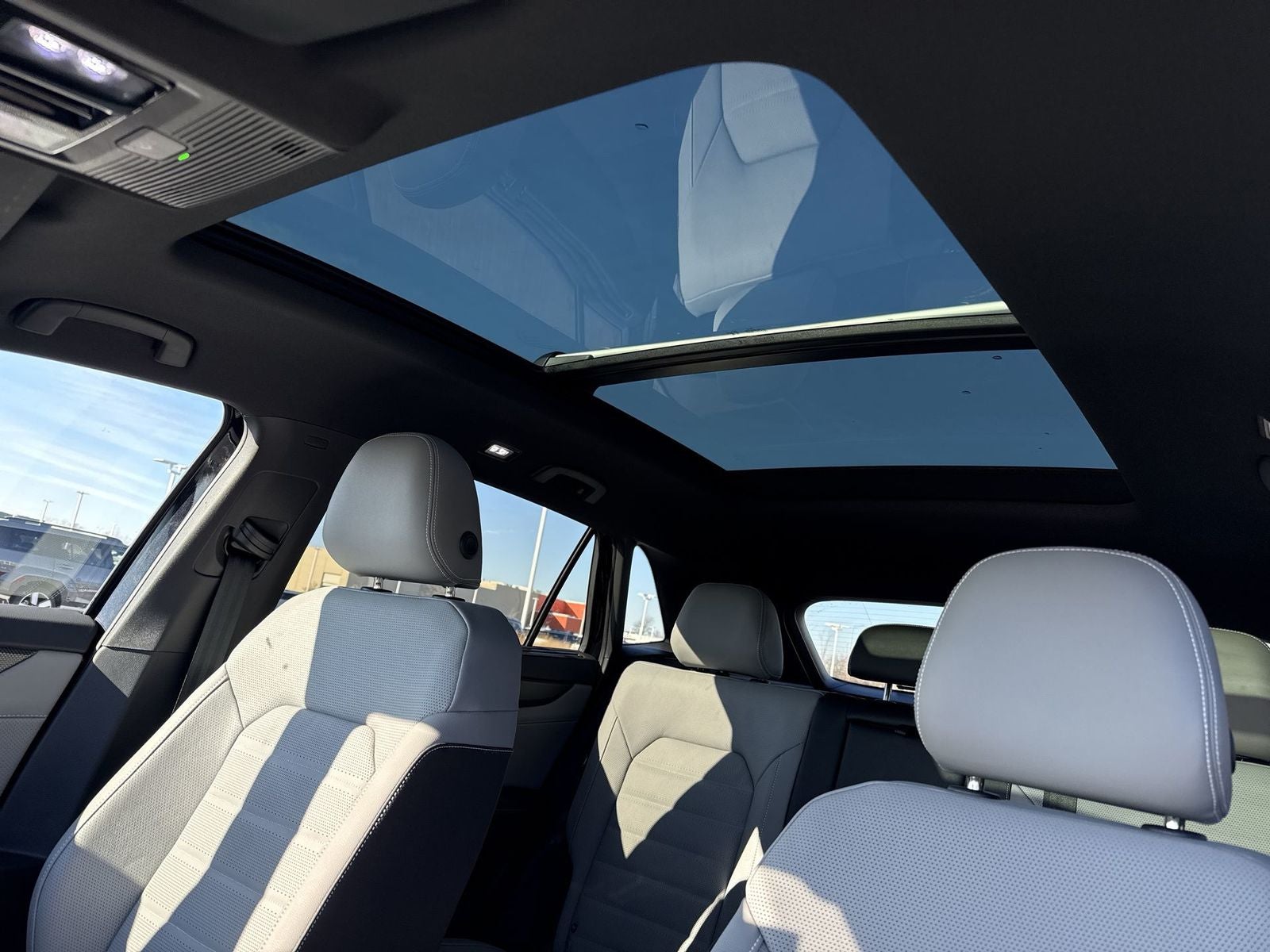 2026 Volkswagen Atlas Cross Sport 2.0T SEL R-Line Black