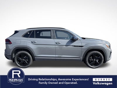 2026 Volkswagen Atlas Cross Sport 2.0T SEL R-Line Black