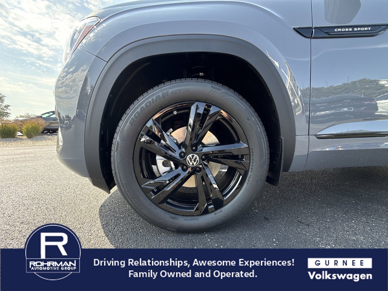 2026 Volkswagen Atlas Cross Sport 2.0T SEL R-Line Black