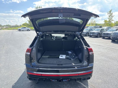 2026 Volkswagen Atlas Cross Sport 2.0T SEL R-Line Black