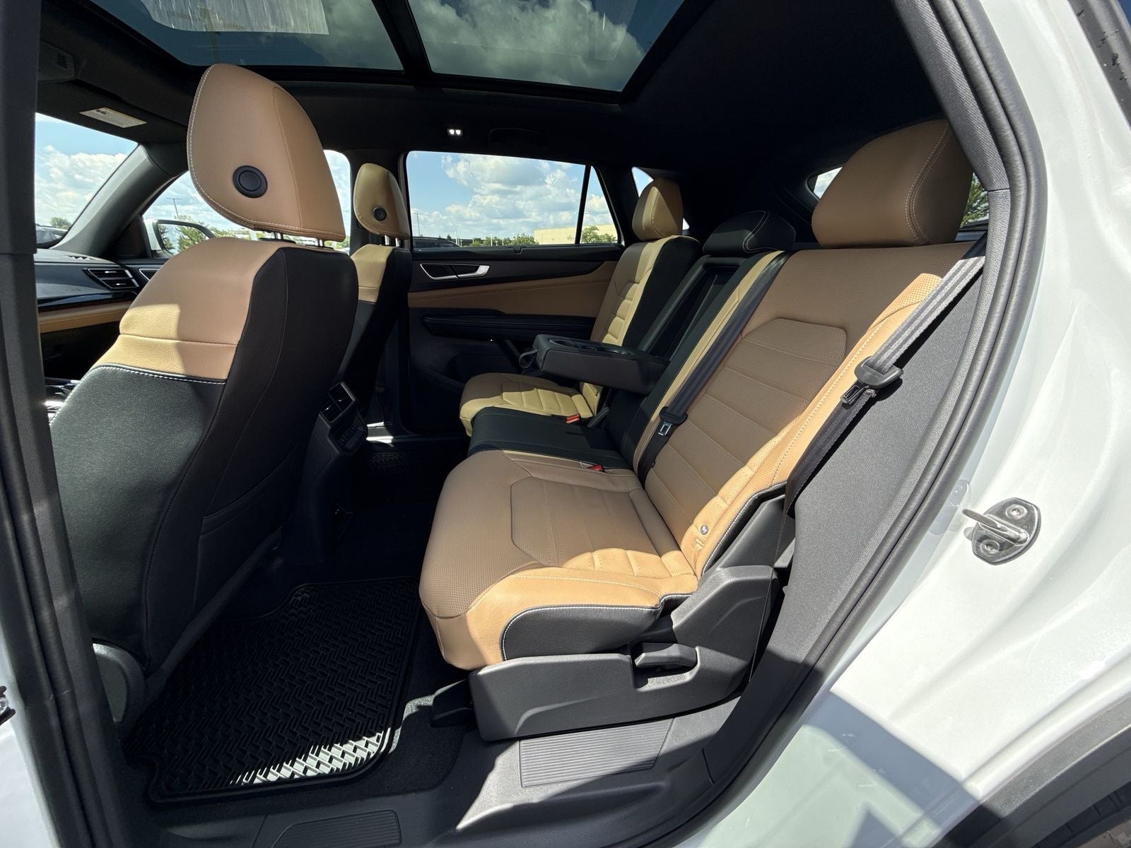 2026 Volkswagen Atlas Cross Sport 2.0T SEL