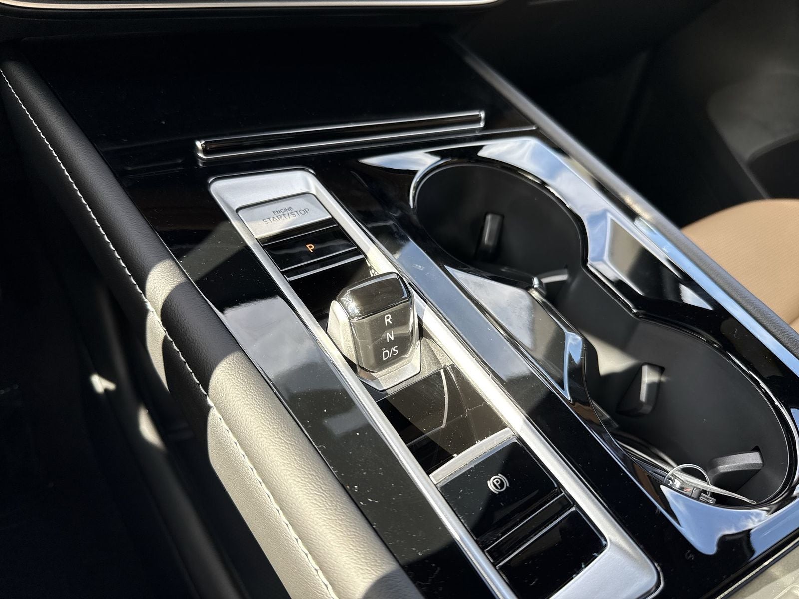 2026 Volkswagen Atlas Cross Sport 2.0T SEL