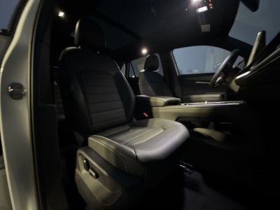 2026 Volkswagen Atlas Cross Sport 2.0T SEL