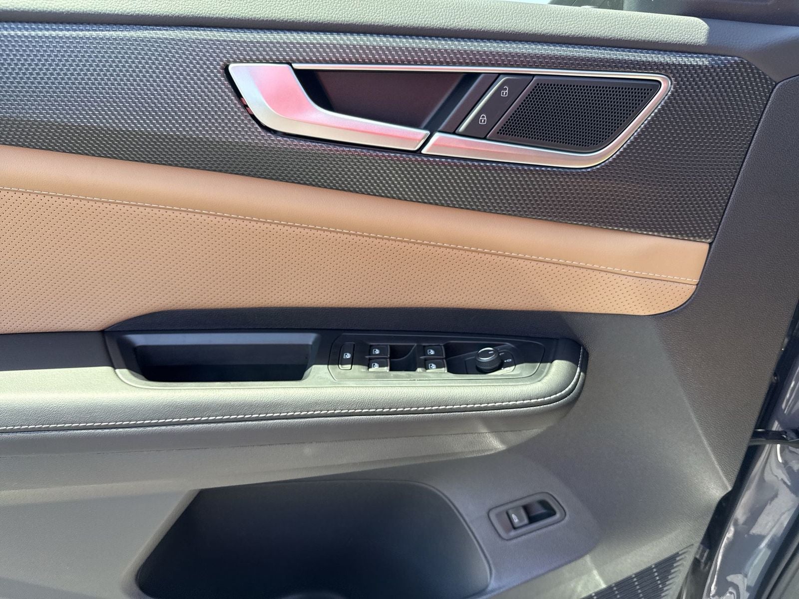 2026 Volkswagen Atlas Cross Sport 2.0T SEL