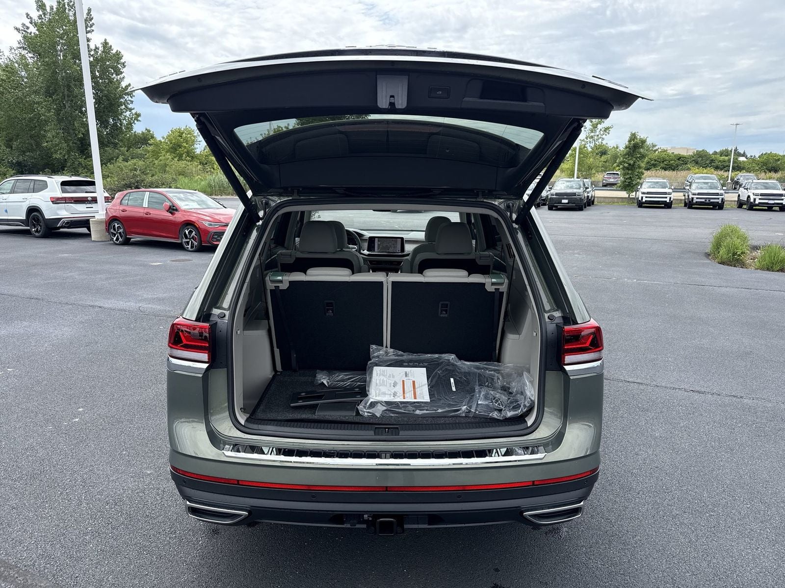 2026 Volkswagen Atlas 2.0T SEL