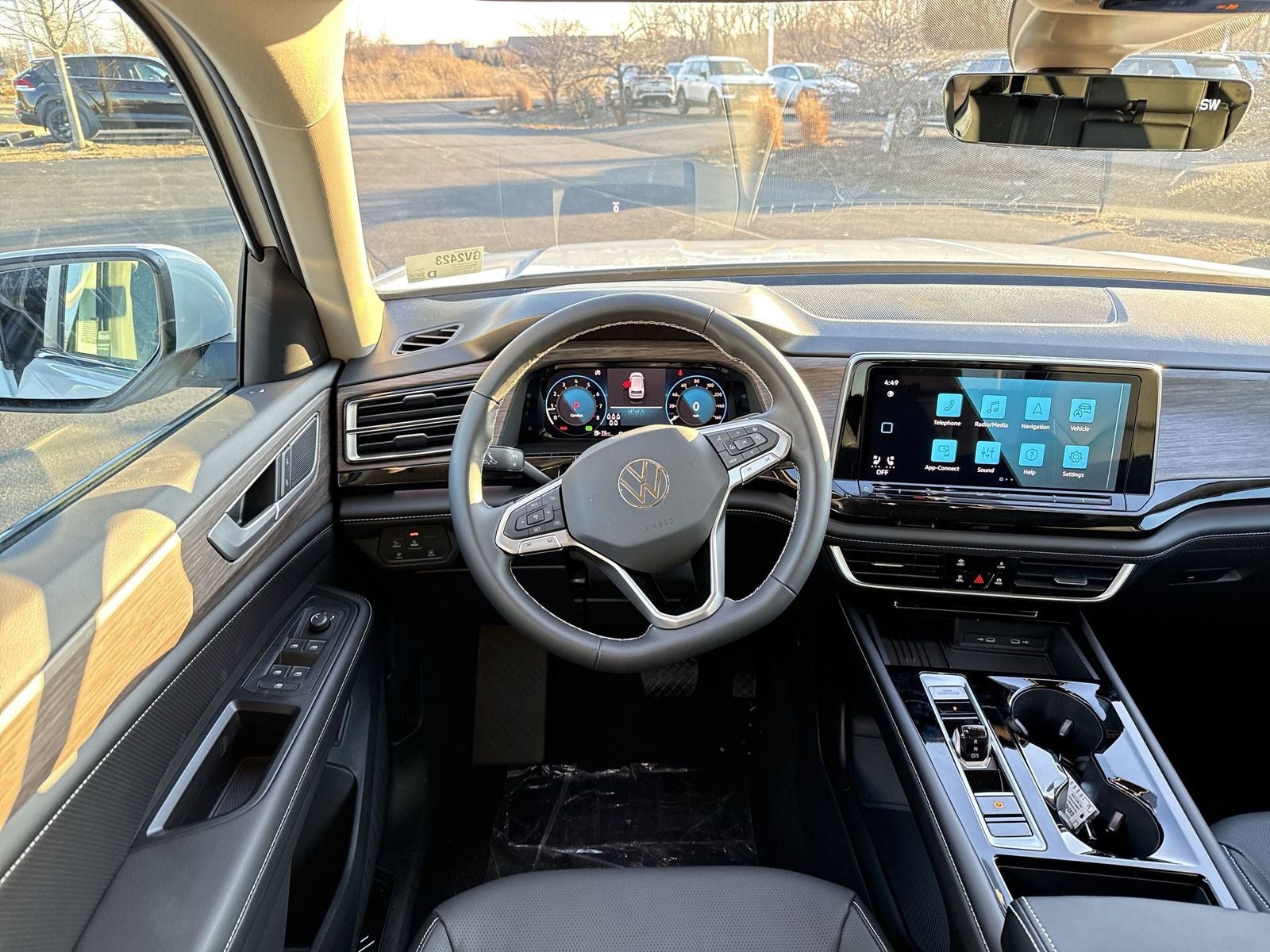 2026 Volkswagen Atlas 2.0T SEL