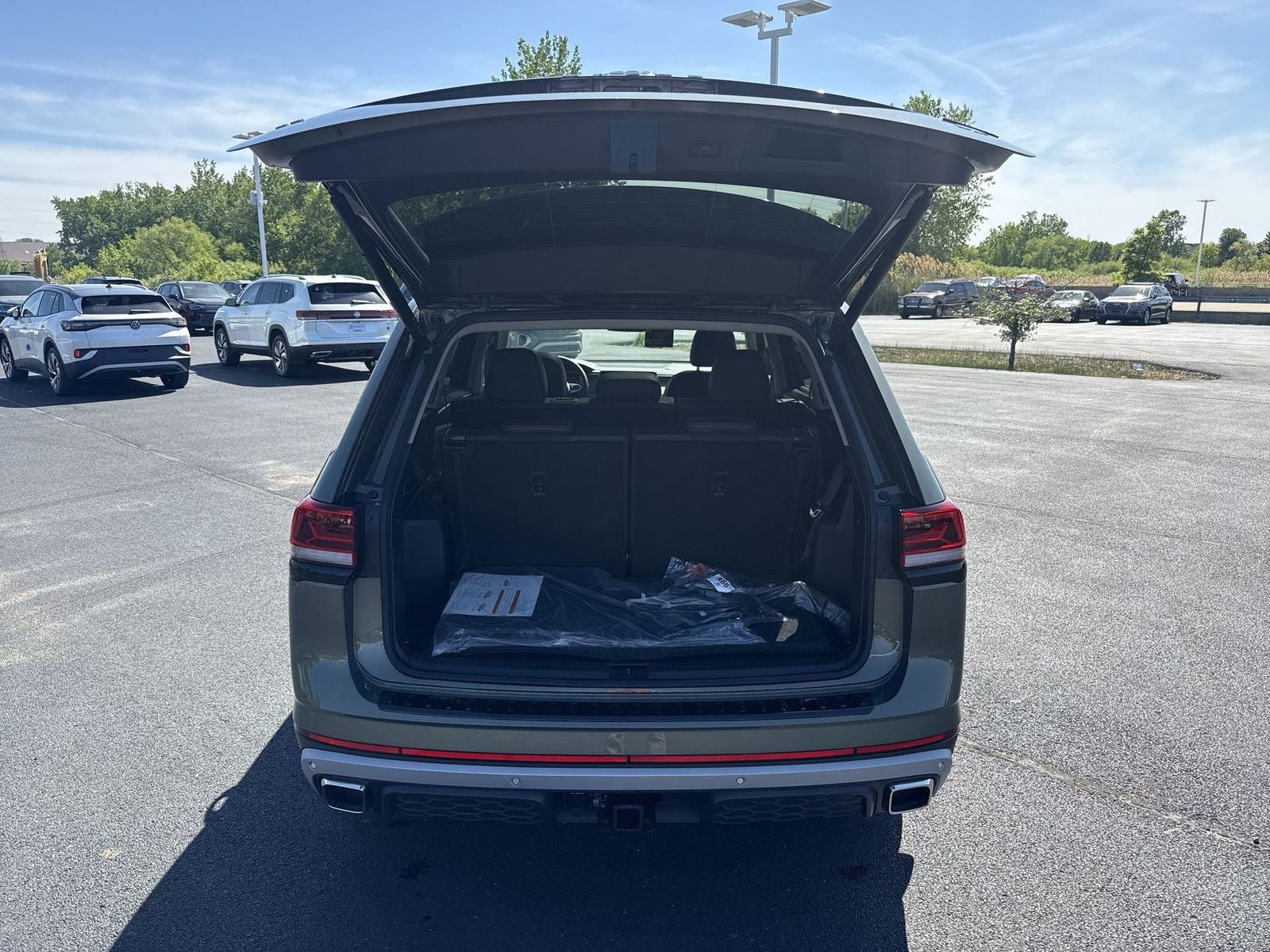 2026 Volkswagen Atlas 2.0T Peak Edition