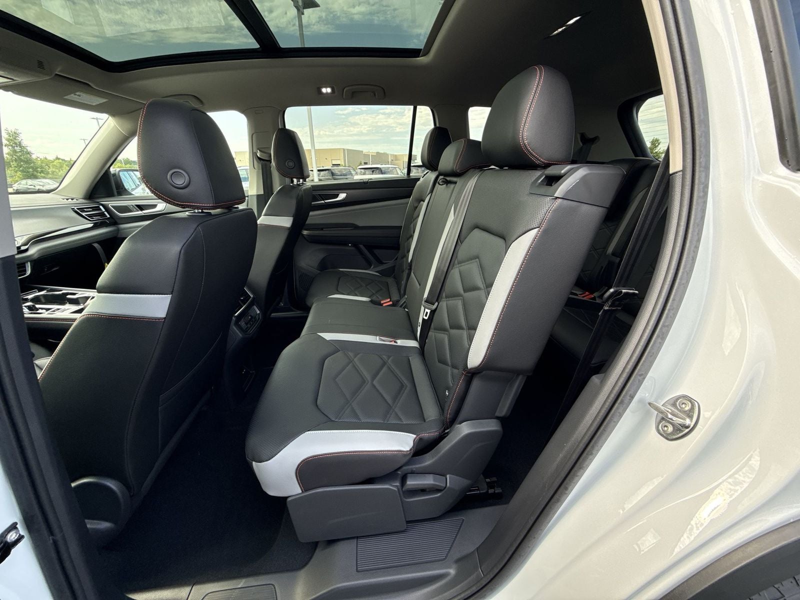 2026 Volkswagen Atlas 2.0T Peak Edition