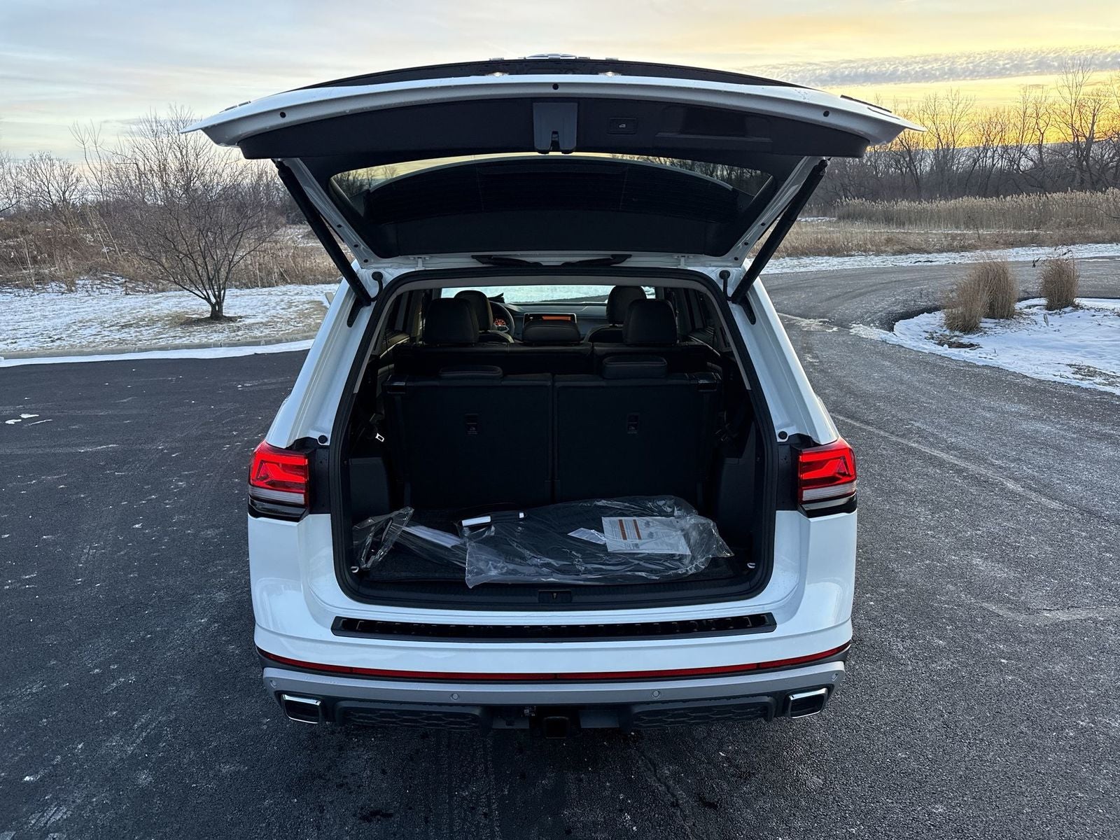 2026 Volkswagen Atlas 2.0T Peak Edition