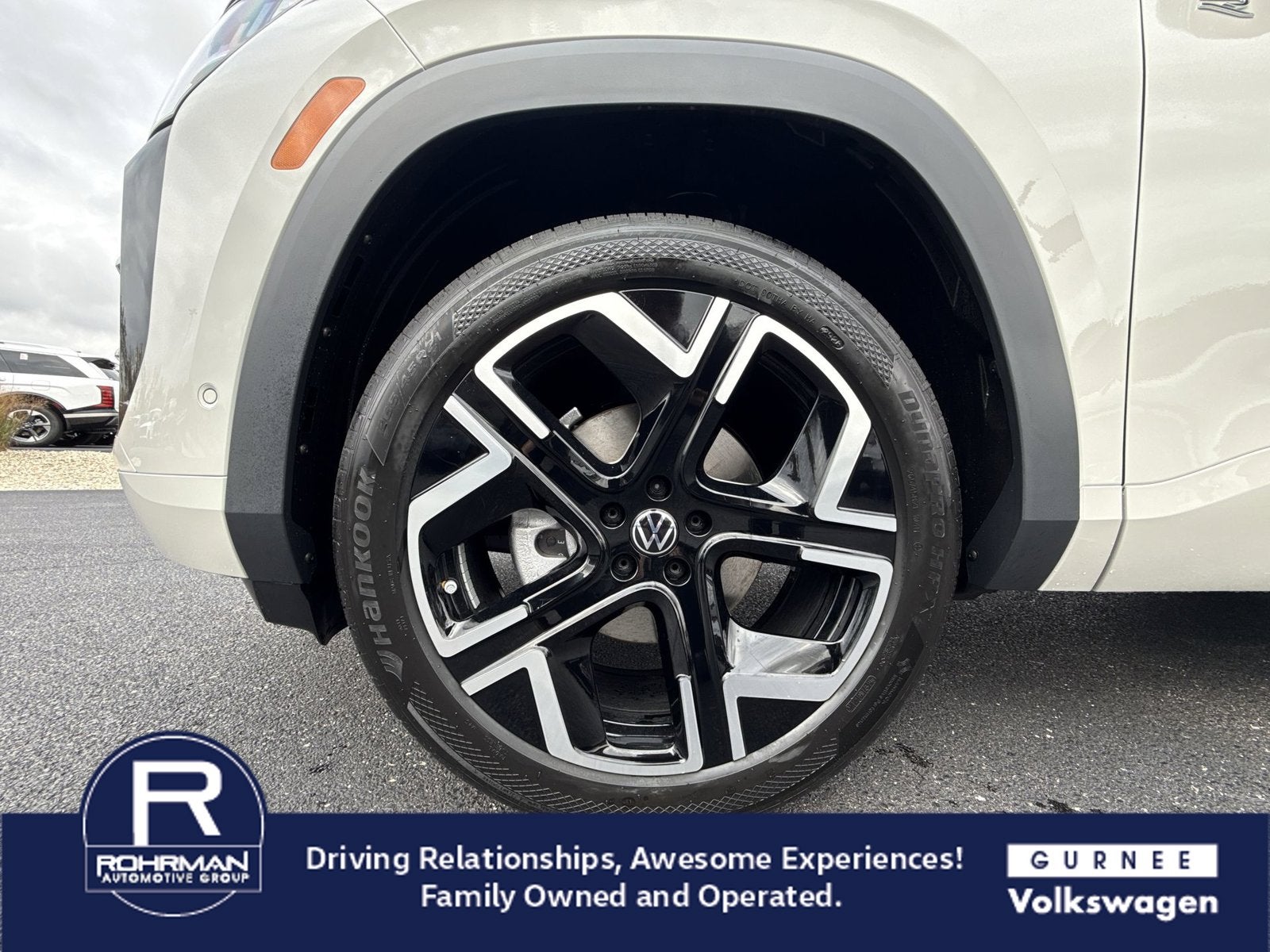 2027 Volkswagen Atlas SEL Premium R-Line