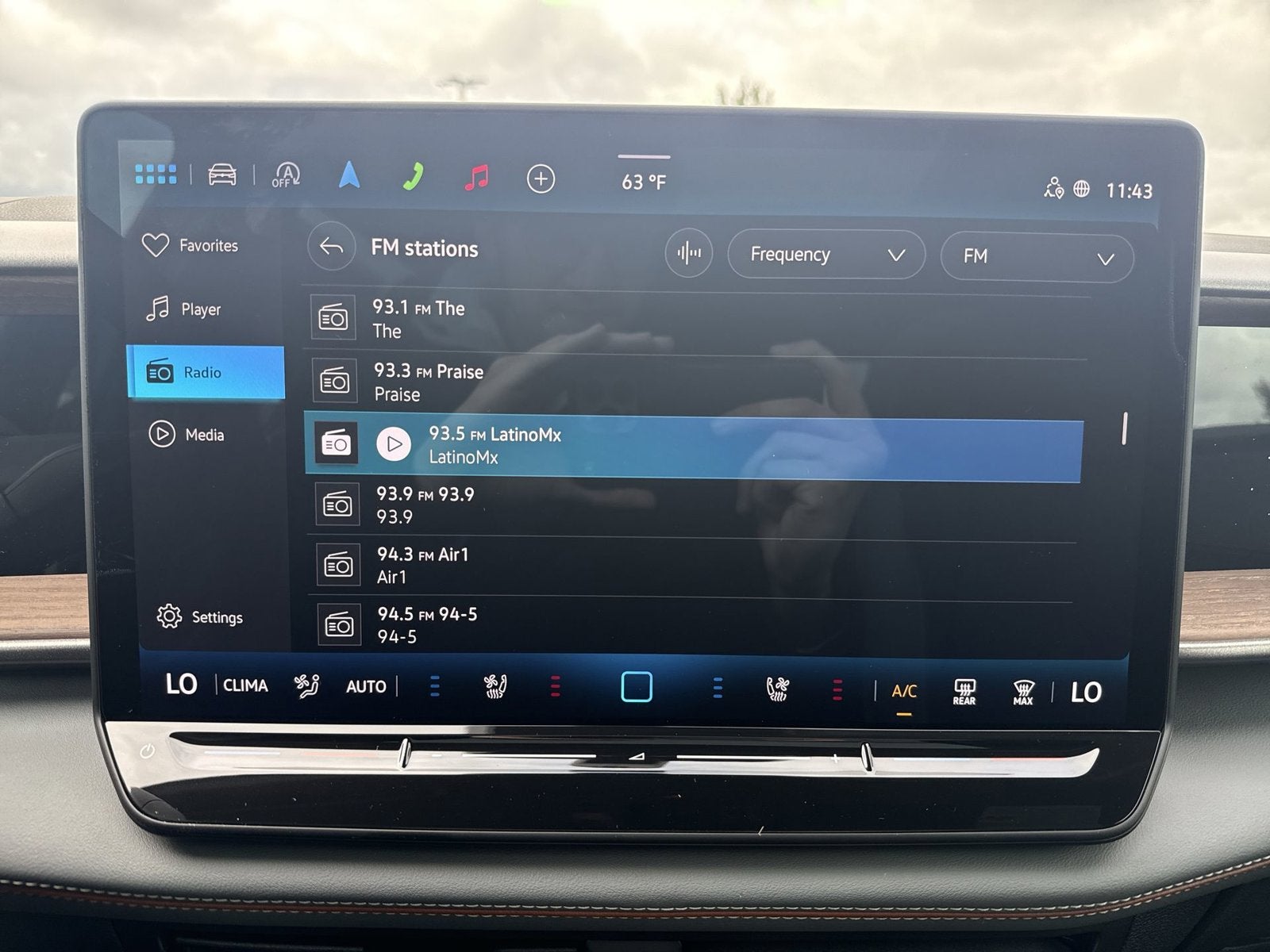 2027 Volkswagen Atlas SEL Premium R-Line