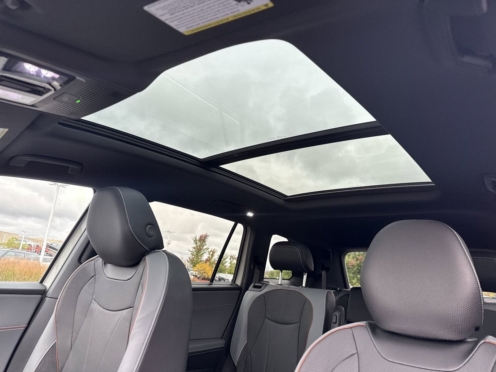 2027 Volkswagen Atlas SEL Premium R-Line