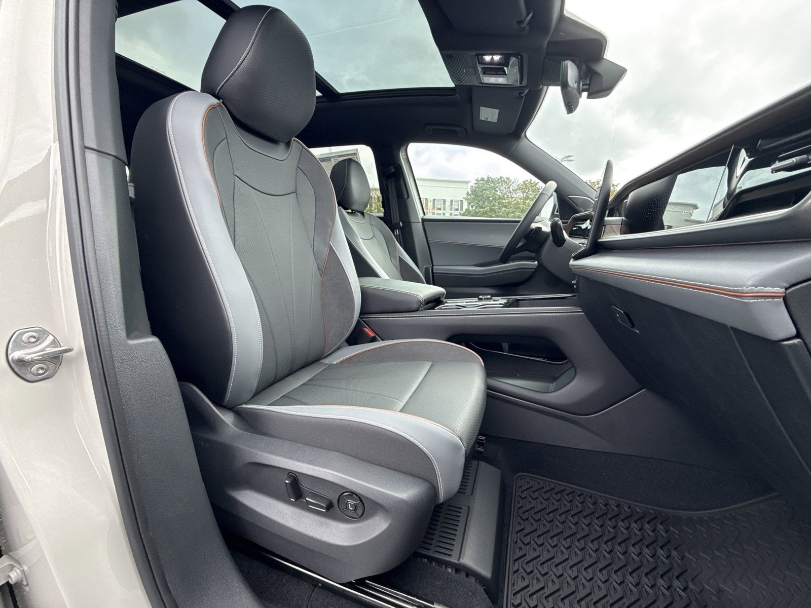 2027 Volkswagen Atlas SEL Premium R-Line