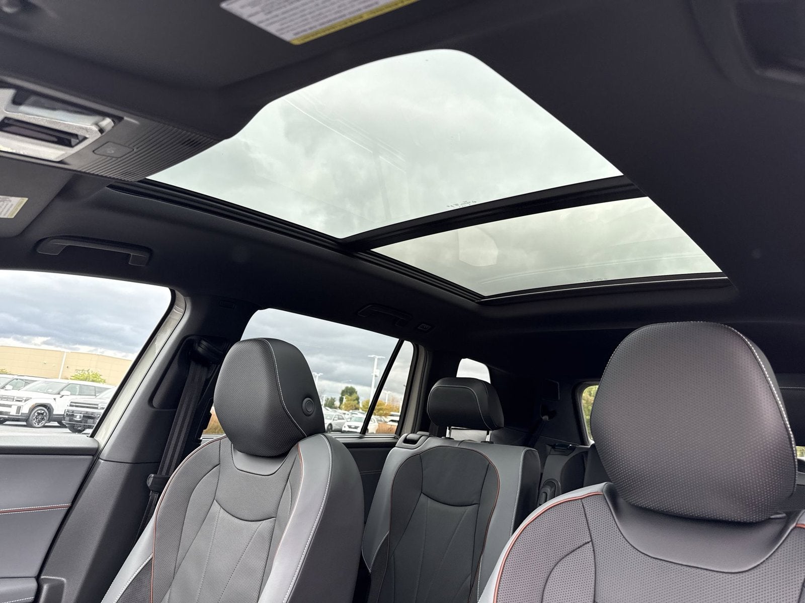 2027 Volkswagen Atlas SEL Premium R-Line