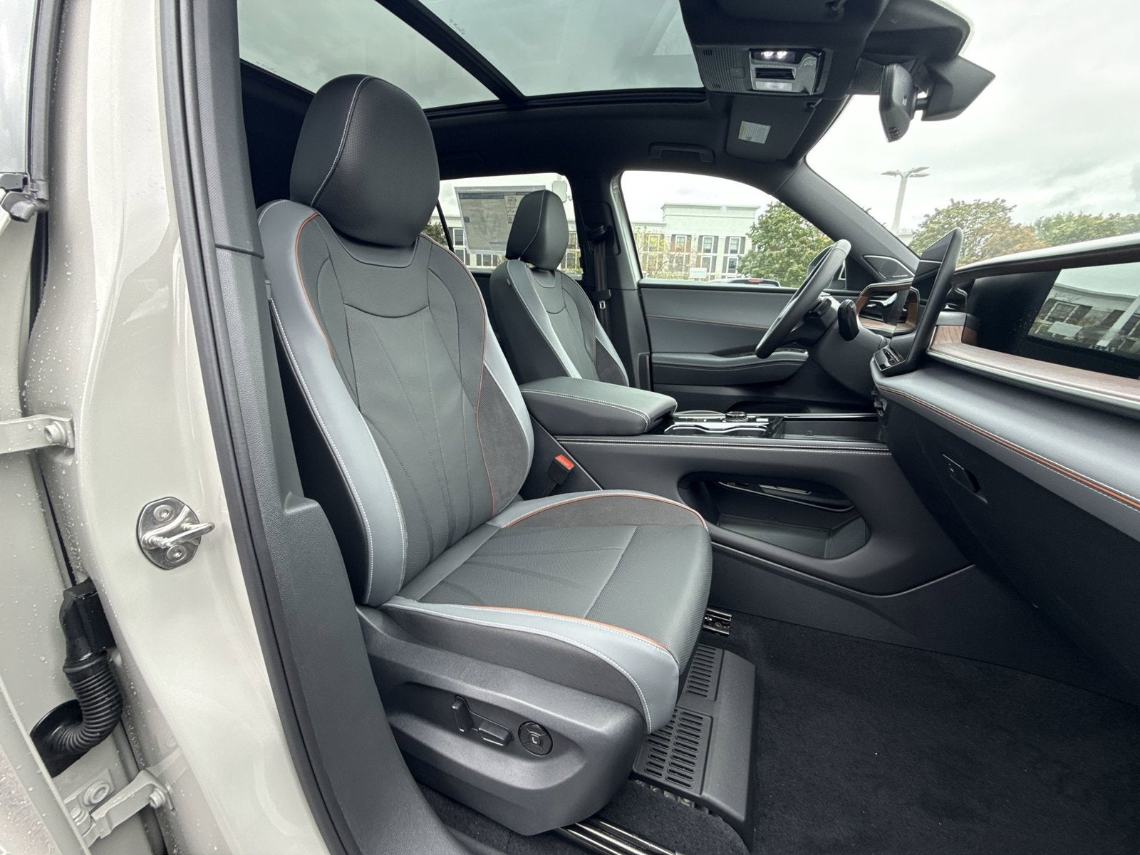 2027 Volkswagen Atlas SEL Premium R-Line