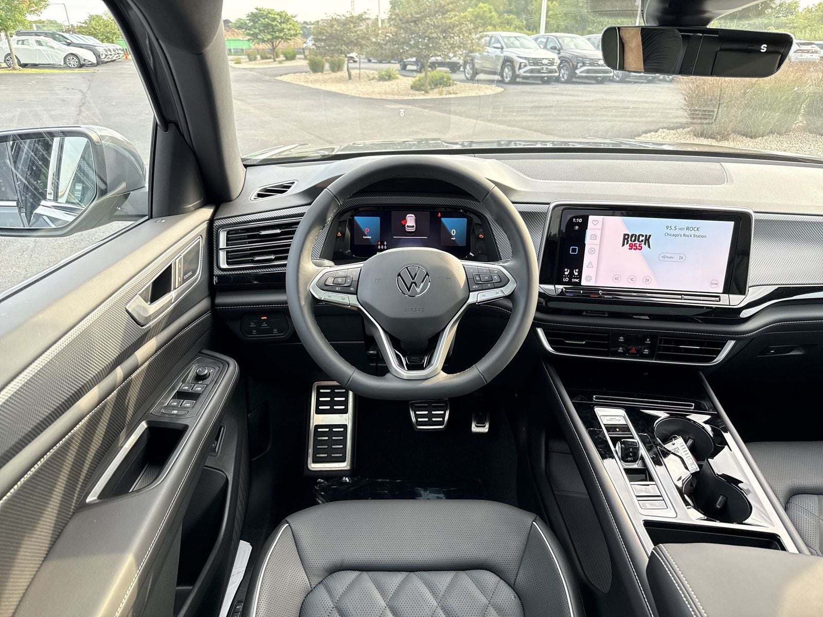 2026 Volkswagen Atlas Cross Sport 2.0T SEL Premium R-Line