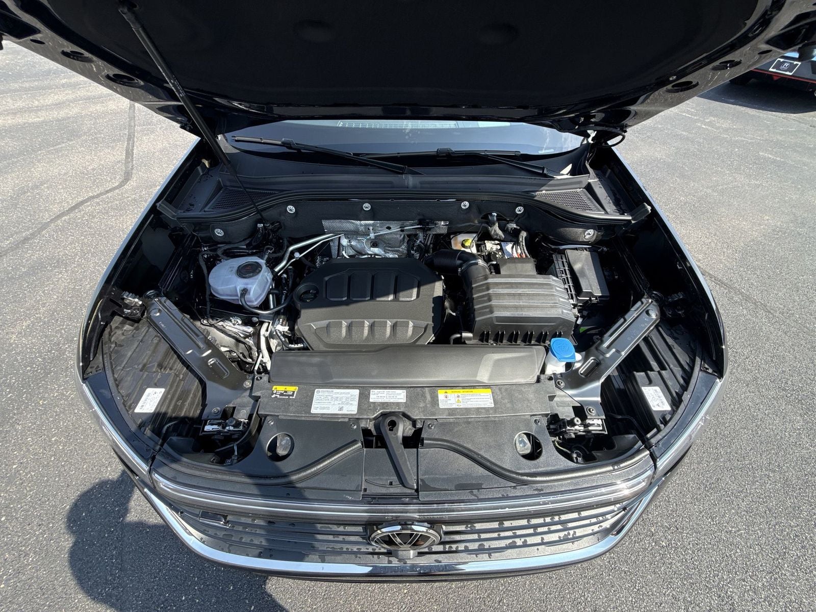 2026 Volkswagen Atlas Cross Sport 2.0T SEL Premium R-Line