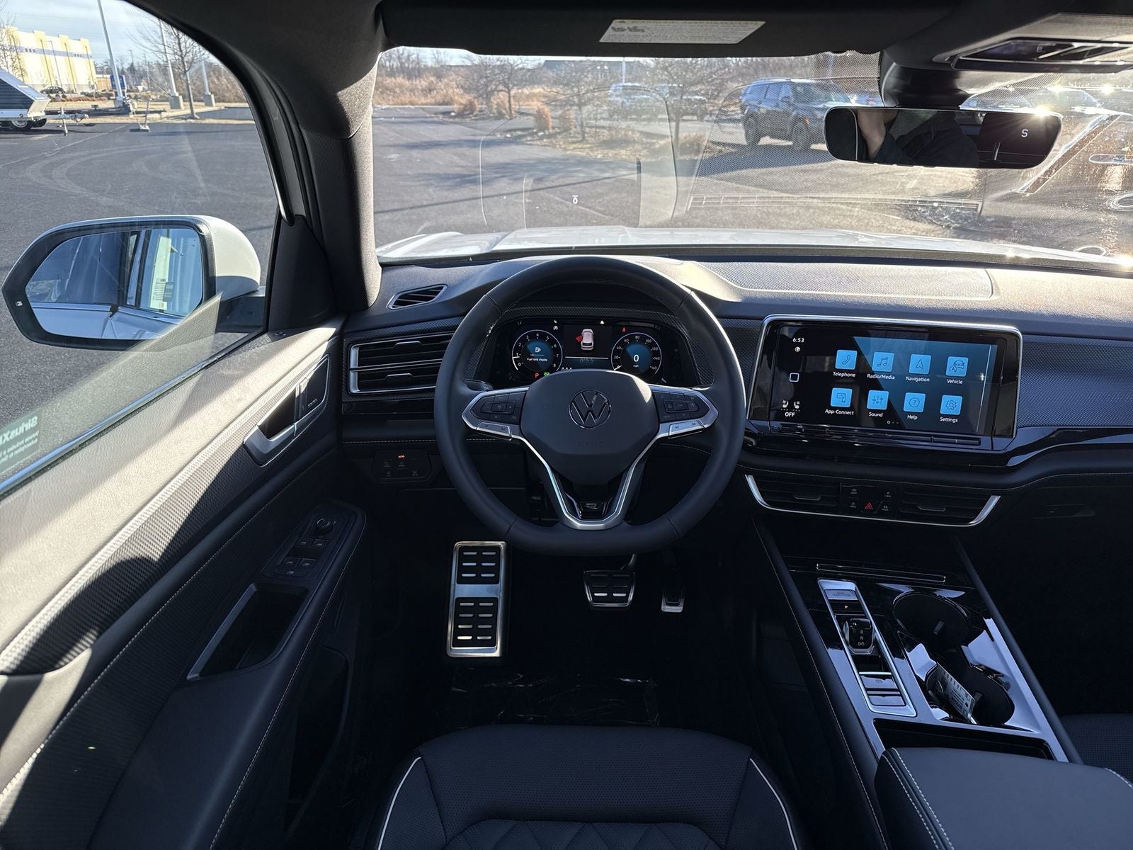 2026 Volkswagen Atlas Cross Sport 2.0T SEL Premium R-Line