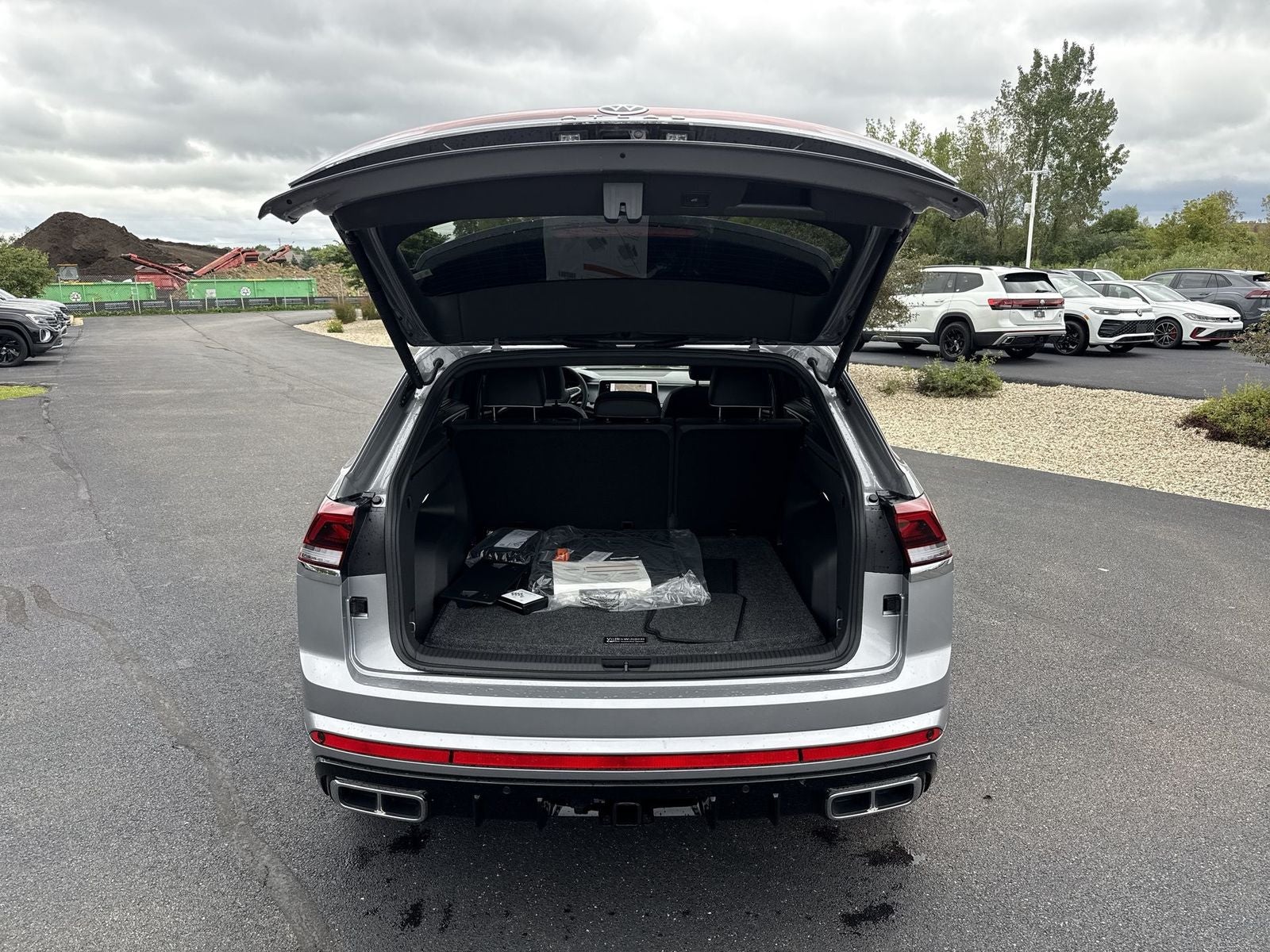 2026 Volkswagen Atlas Cross Sport 2.0T SEL Premium R-Line