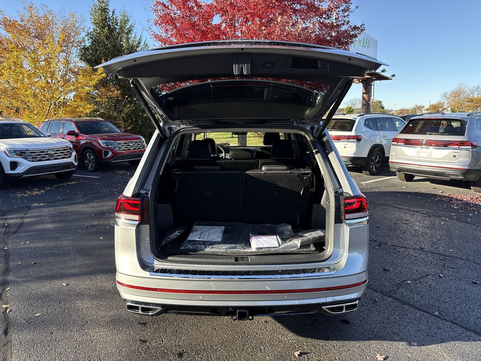 2026 Volkswagen Atlas 2.0T SEL Premium R-Line