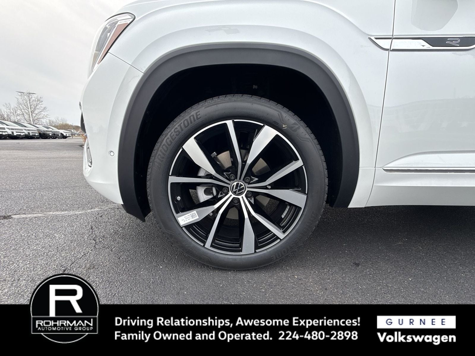 2026 Volkswagen Atlas 2.0T SEL Premium R-Line