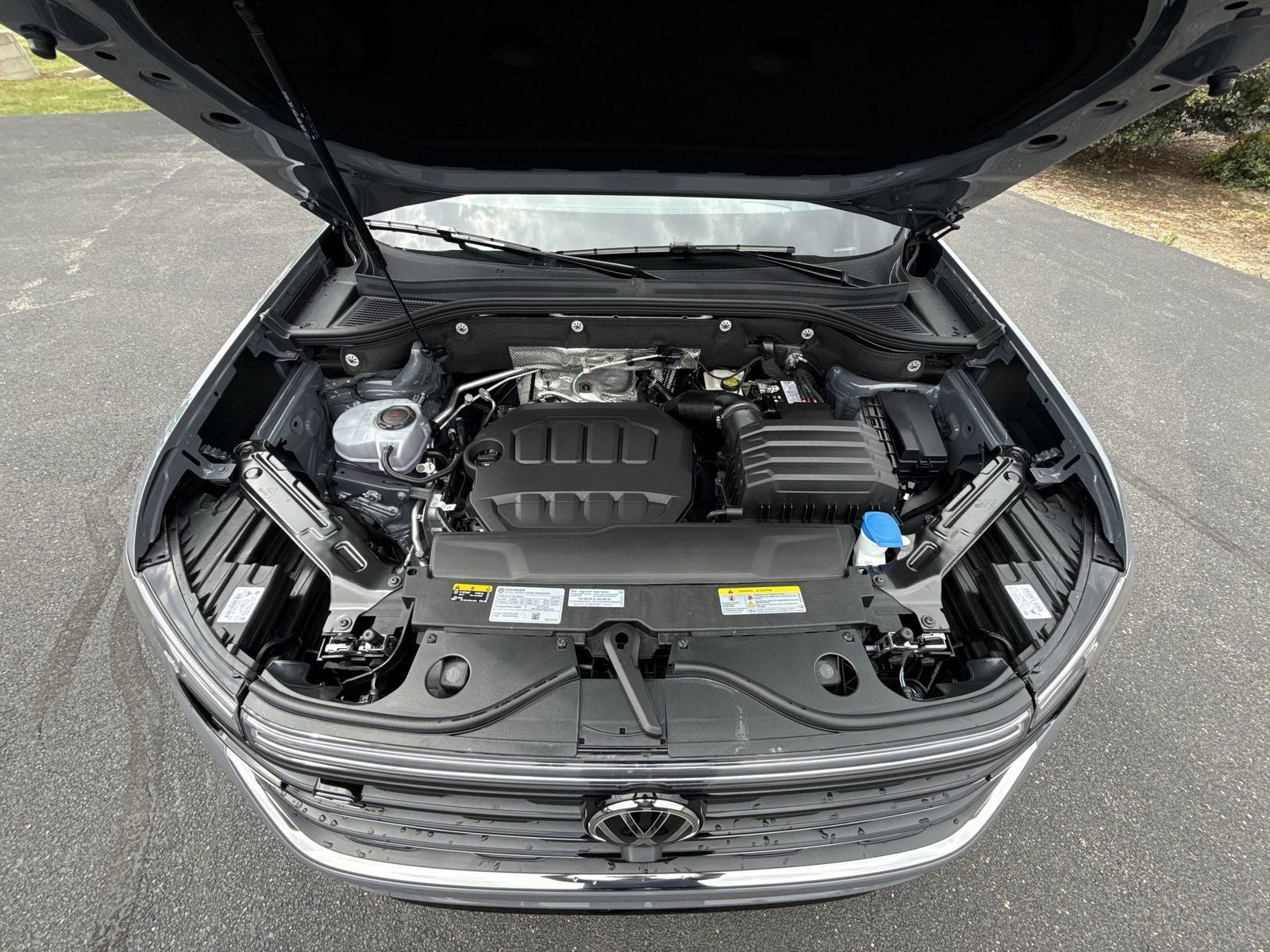 2026 Volkswagen Atlas 2.0T SEL Premium R-Line