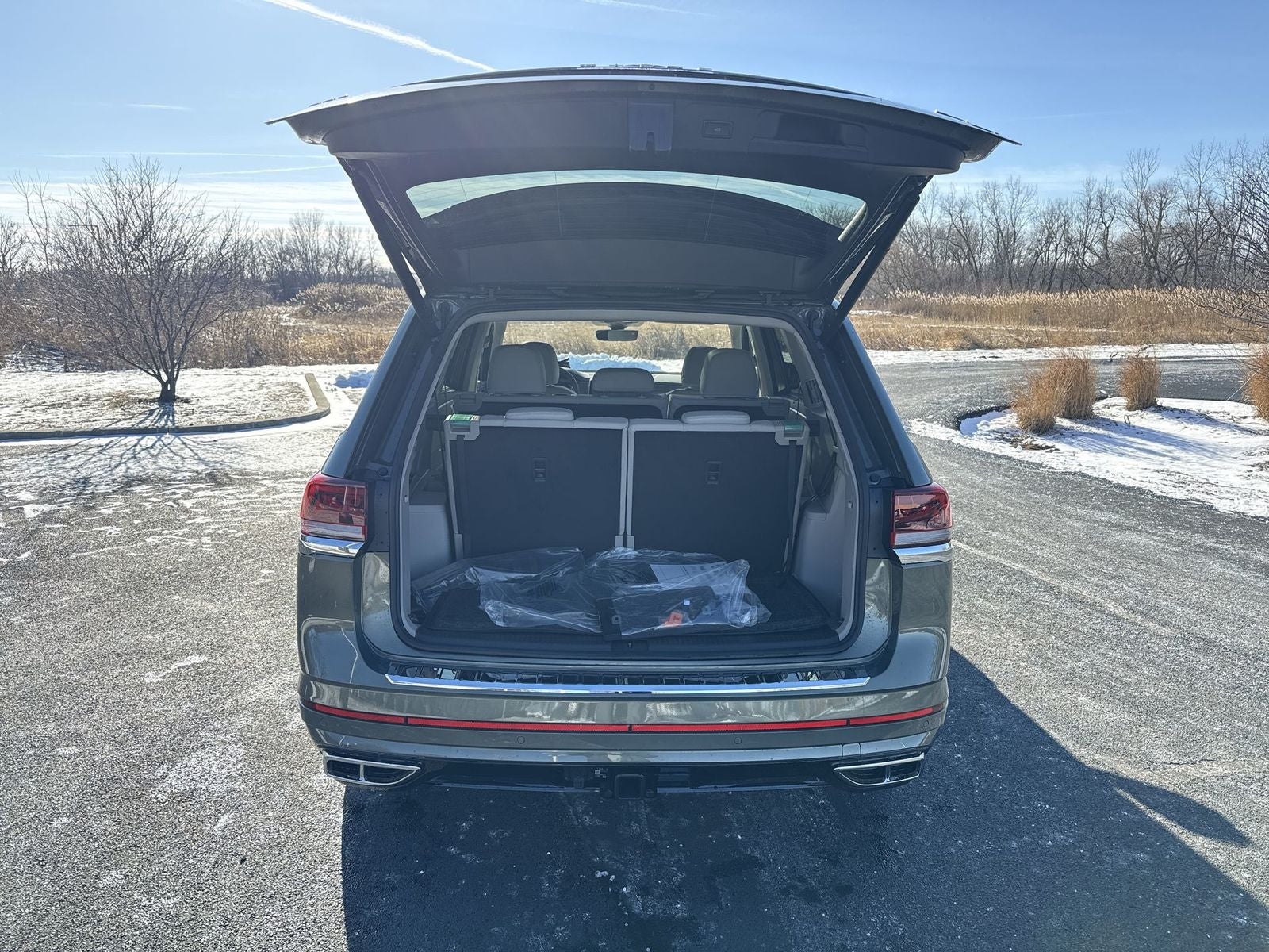 2026 Volkswagen Atlas 2.0T SEL Premium R-Line