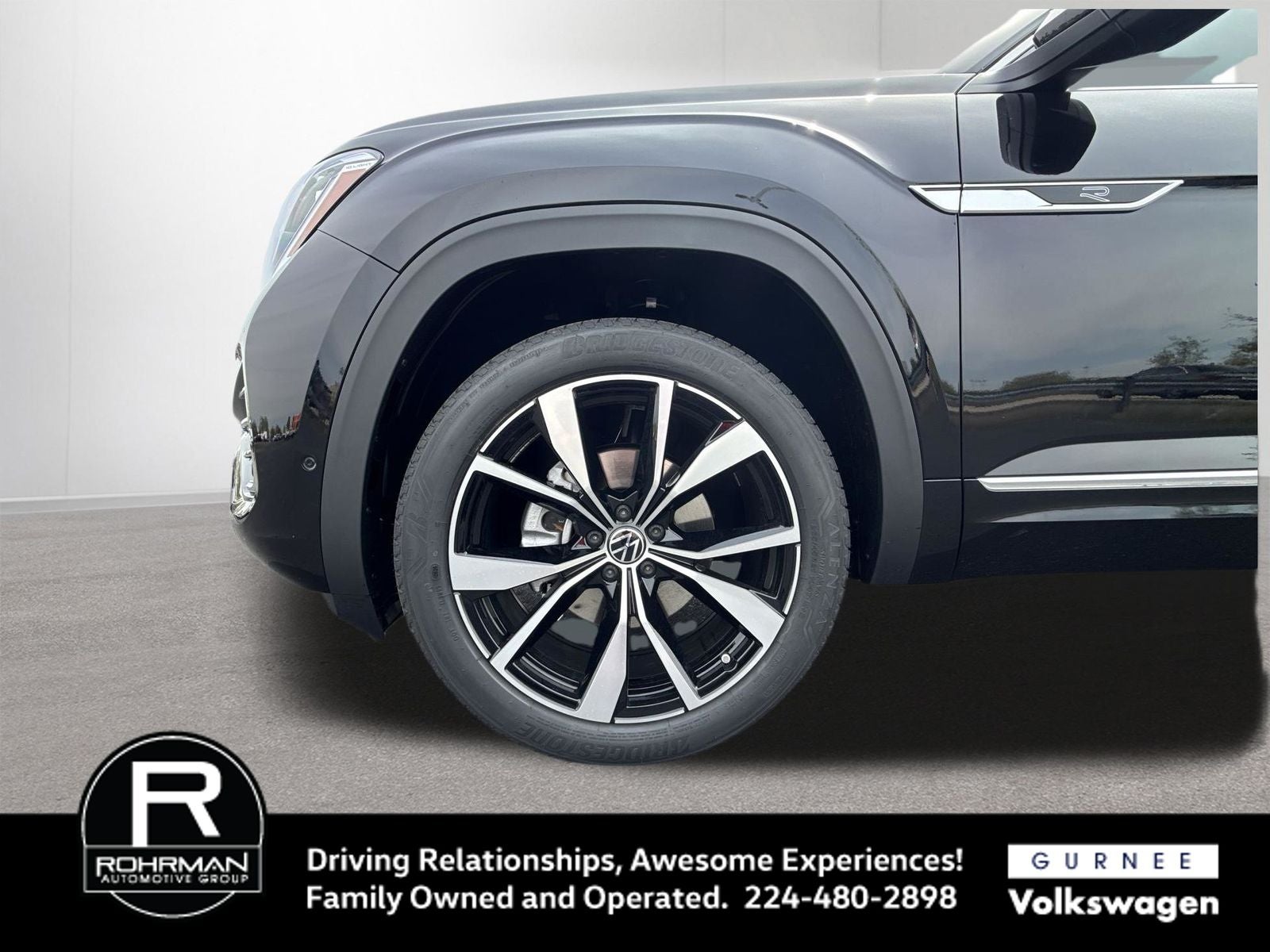 2026 Volkswagen Atlas 2.0T SEL Premium R-Line