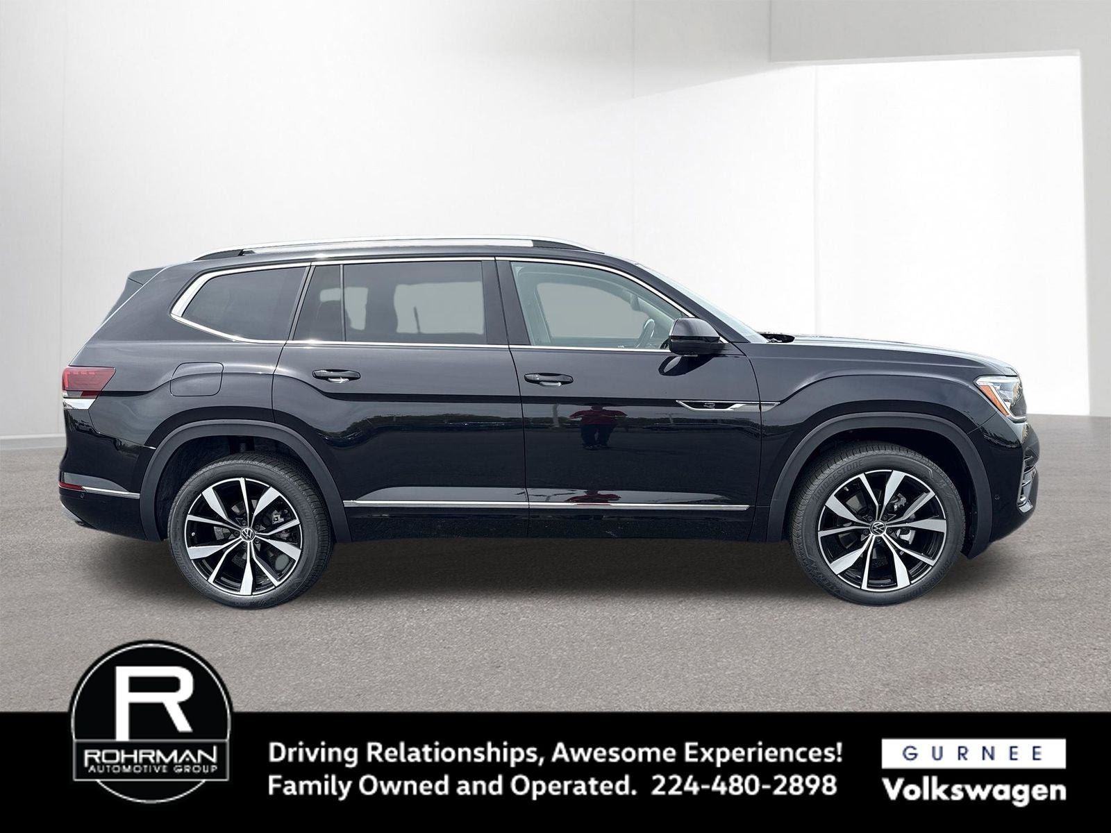 2026 Volkswagen Atlas 2.0T SEL Premium R-Line