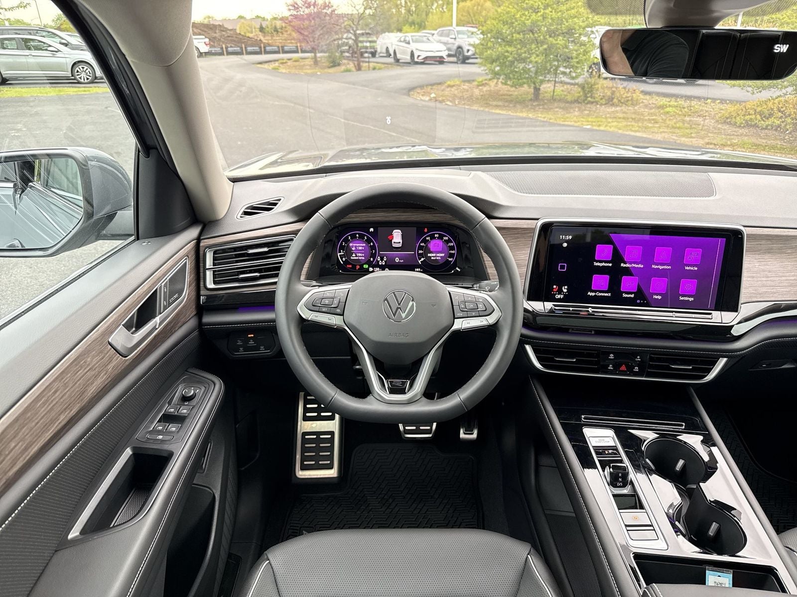 2026 Volkswagen Atlas 2.0T SEL Premium R-Line