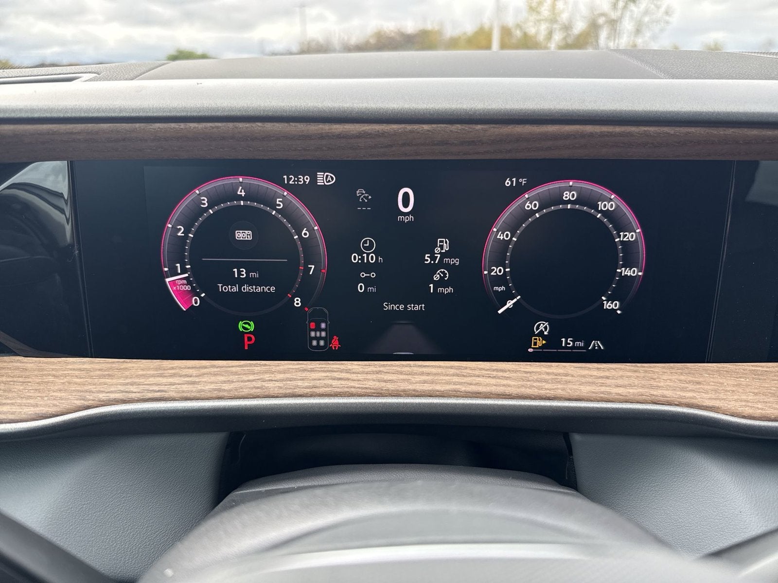 2027 Volkswagen Atlas SE w/Technology