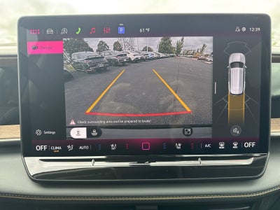 2027 Volkswagen Atlas SE w/Technology