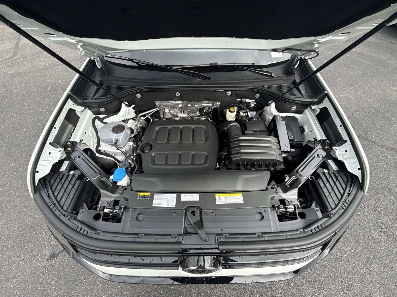 2027 Volkswagen Atlas SE w/Technology