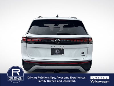 2027 Volkswagen Atlas SE w/Technology