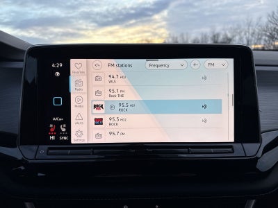 2026 Volkswagen Atlas Cross Sport 2.0T SE W/TECHNOLOGY