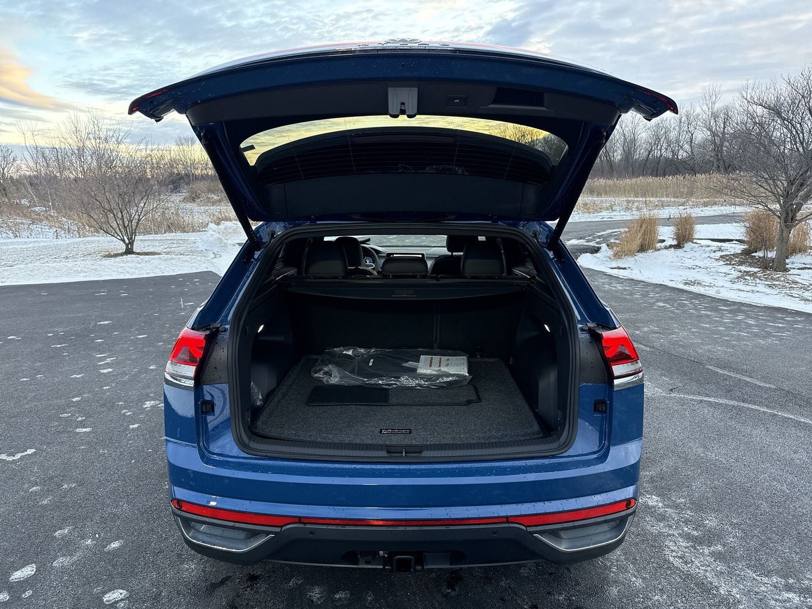 2026 Volkswagen Atlas Cross Sport 2.0T SE W/TECHNOLOGY