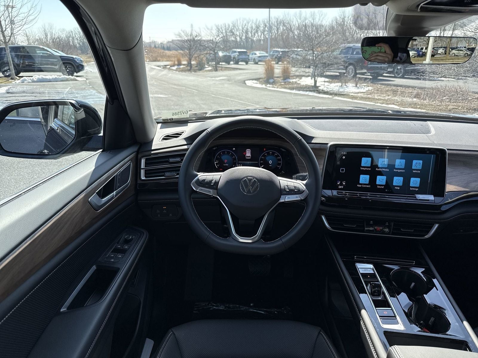 2026 Volkswagen Atlas 2.0T SE W/TECHNOLOGY