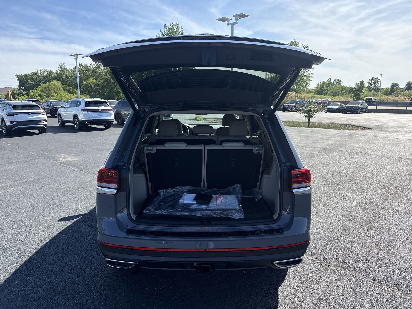 2026 Volkswagen Atlas 2.0T SE W/TECHNOLOGY