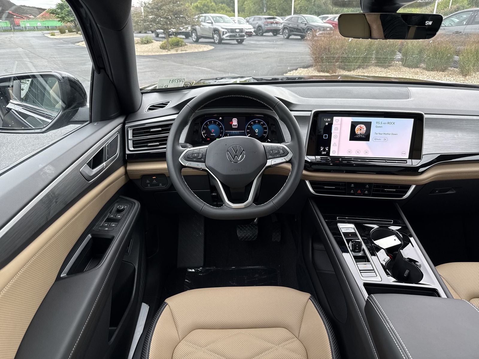 2026 Volkswagen Atlas Cross Sport 2.0T SE W/TECHNOLOGY