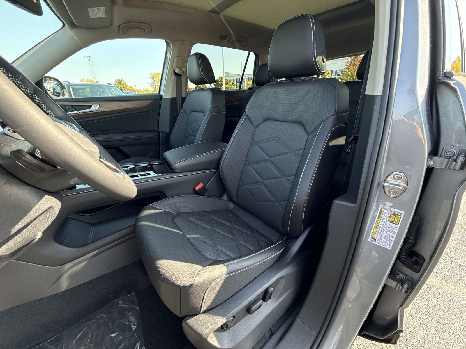 2026 Volkswagen Atlas 2.0T SE w/ Technology