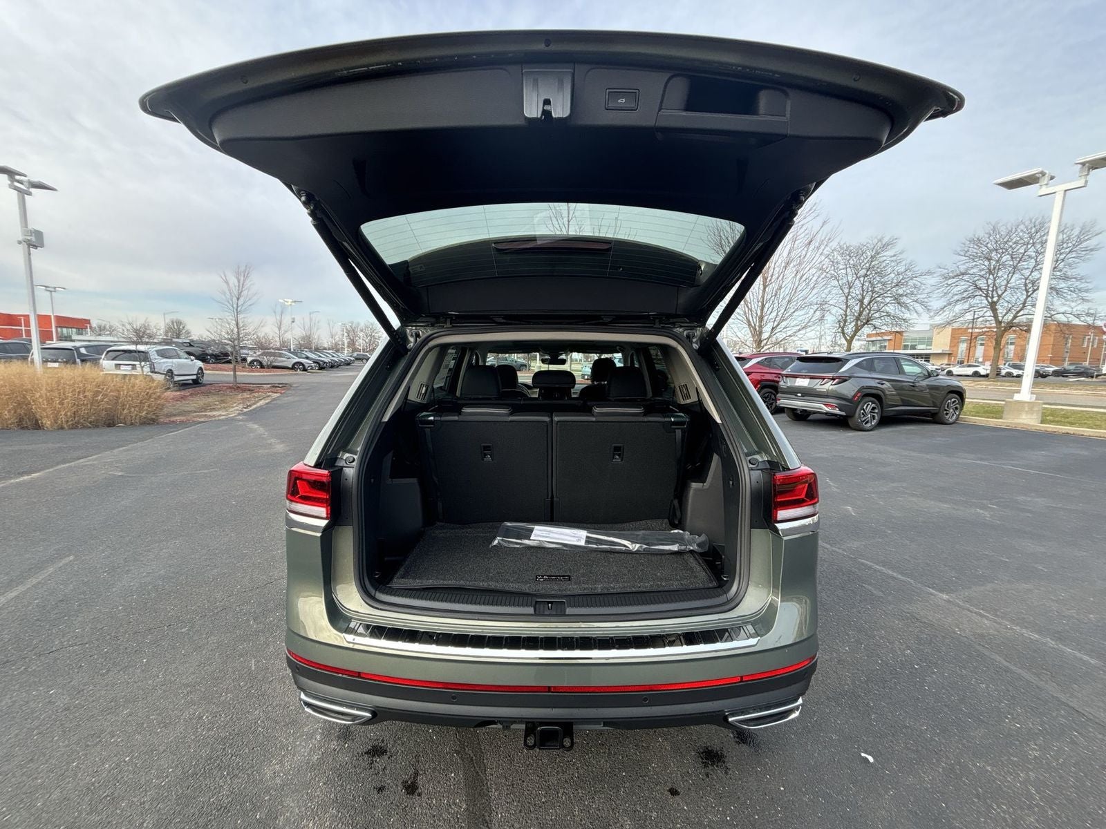 2026 Volkswagen Atlas 2.0T SE W/TECHNOLOGY