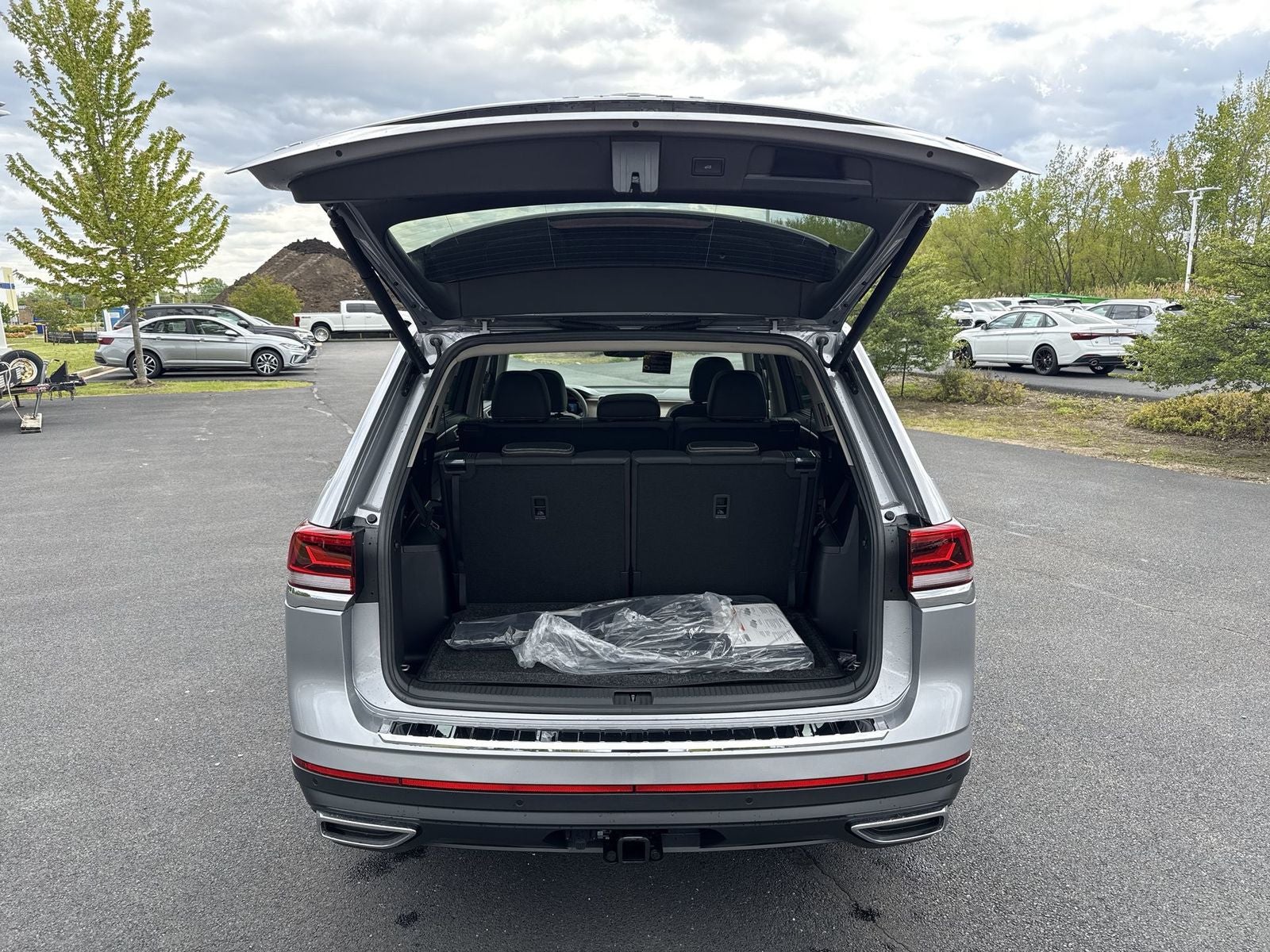 2026 Volkswagen Atlas 2.0T SE W/TECHNOLOGY