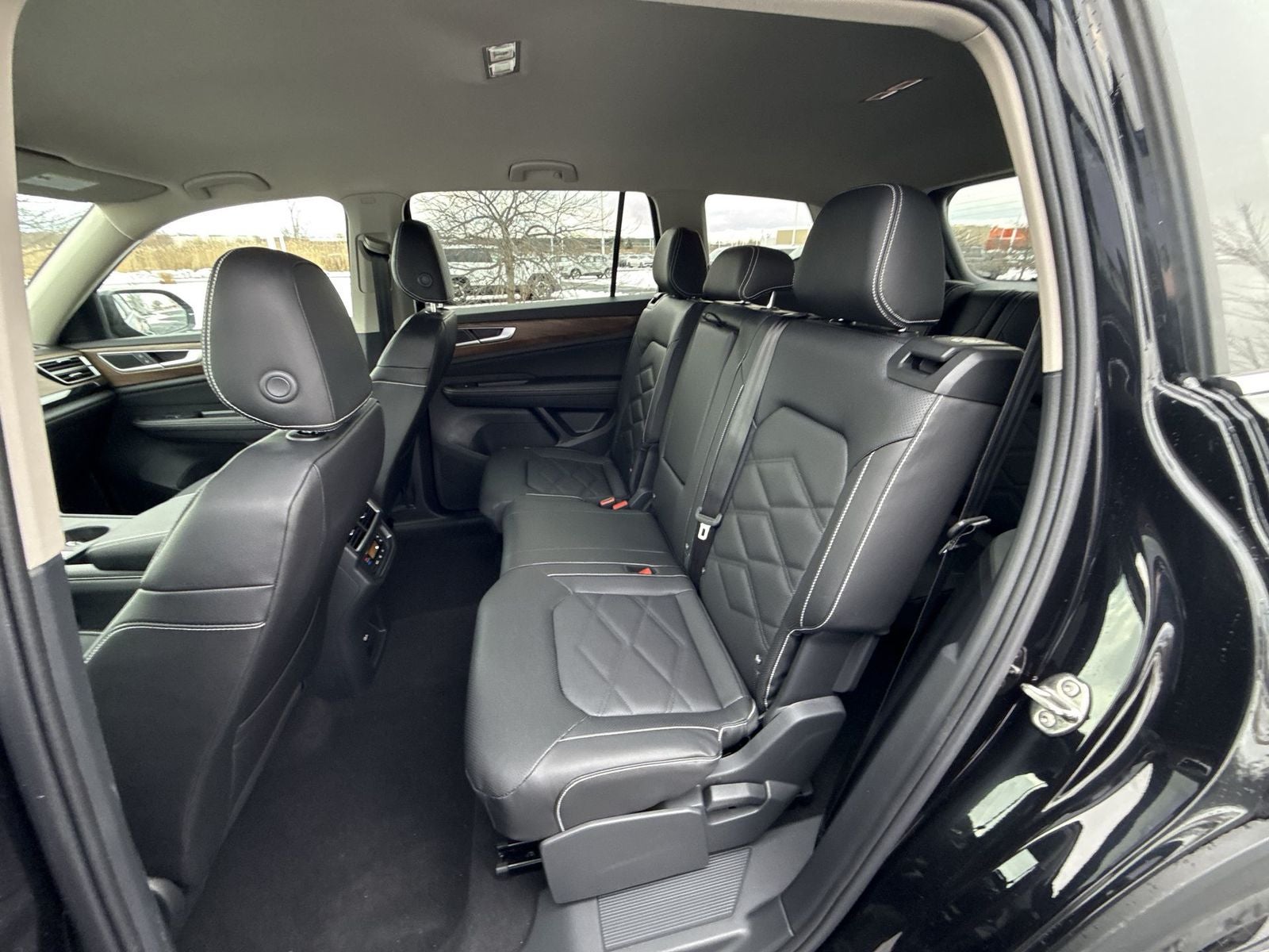 2026 Volkswagen Atlas 2.0T SE