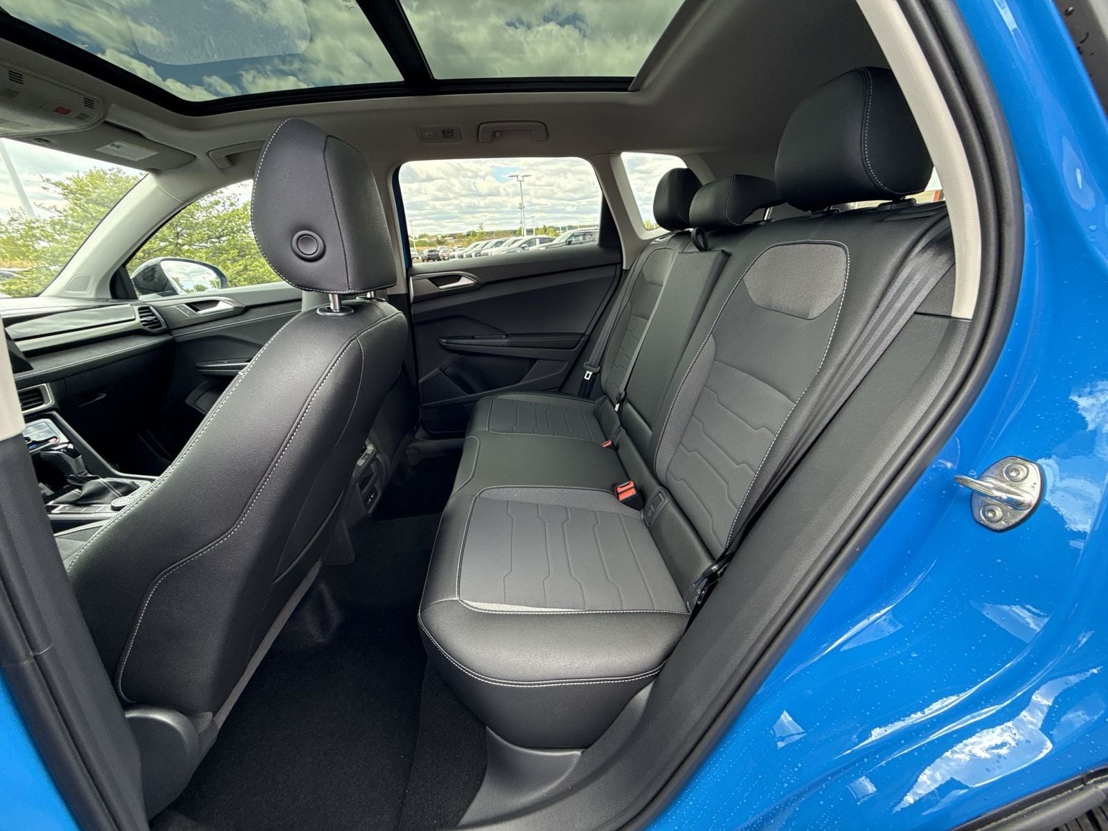 2026 Volkswagen Taos 1.5T SE Black