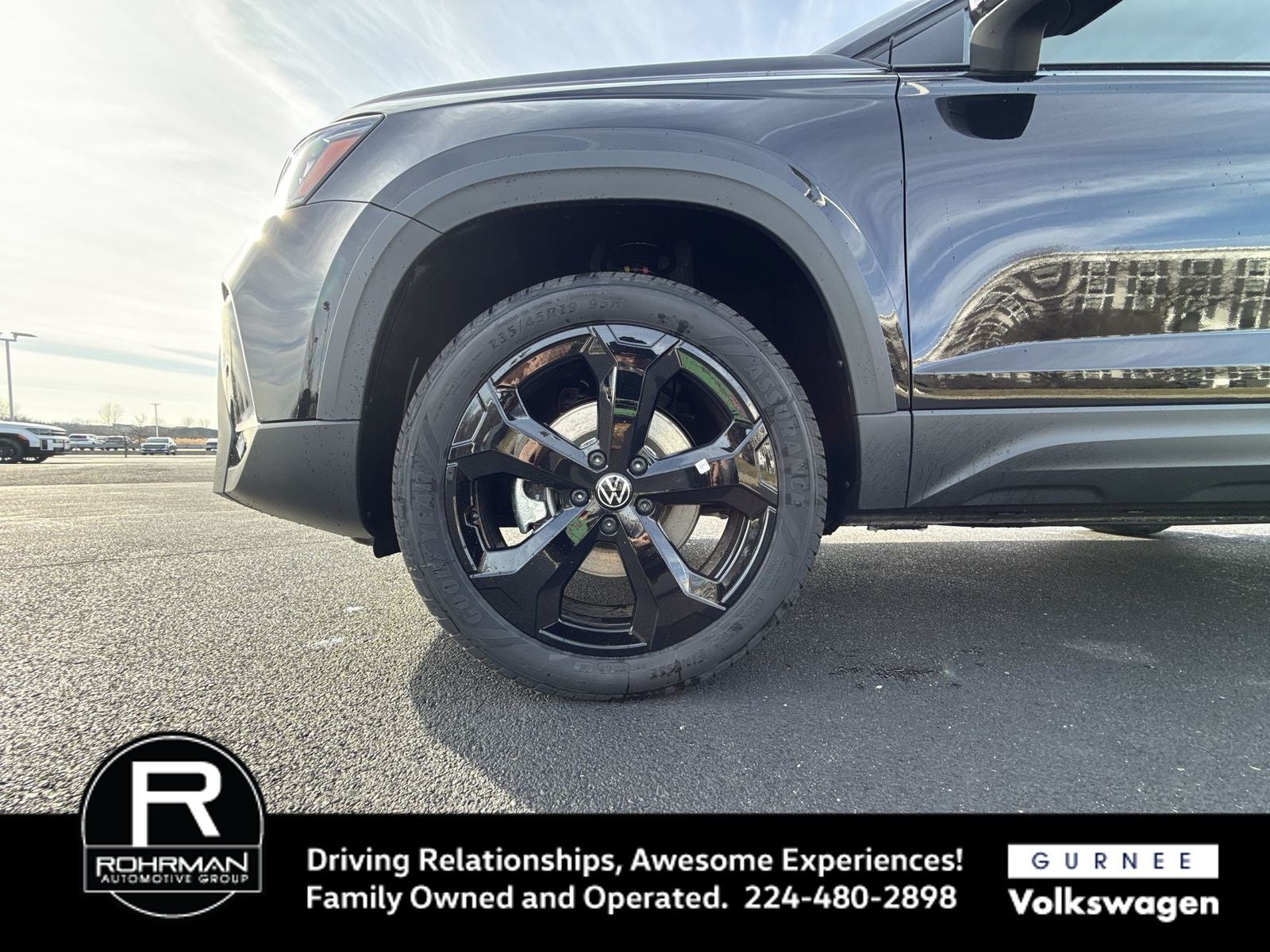 2026 Volkswagen Taos 1.5T SE Black