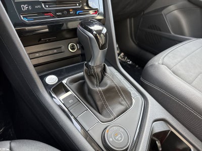 2026 Volkswagen Taos 1.5T SE Black