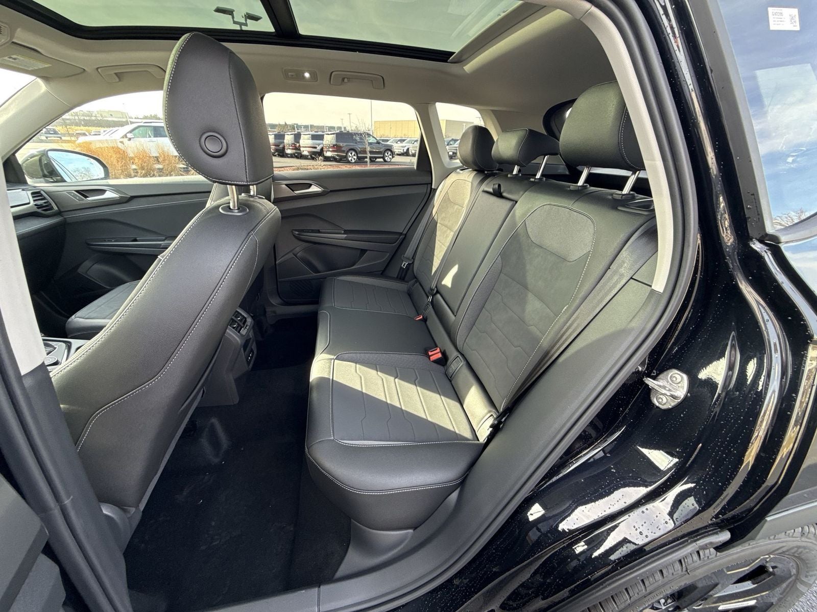 2026 Volkswagen Taos 1.5T SE Black